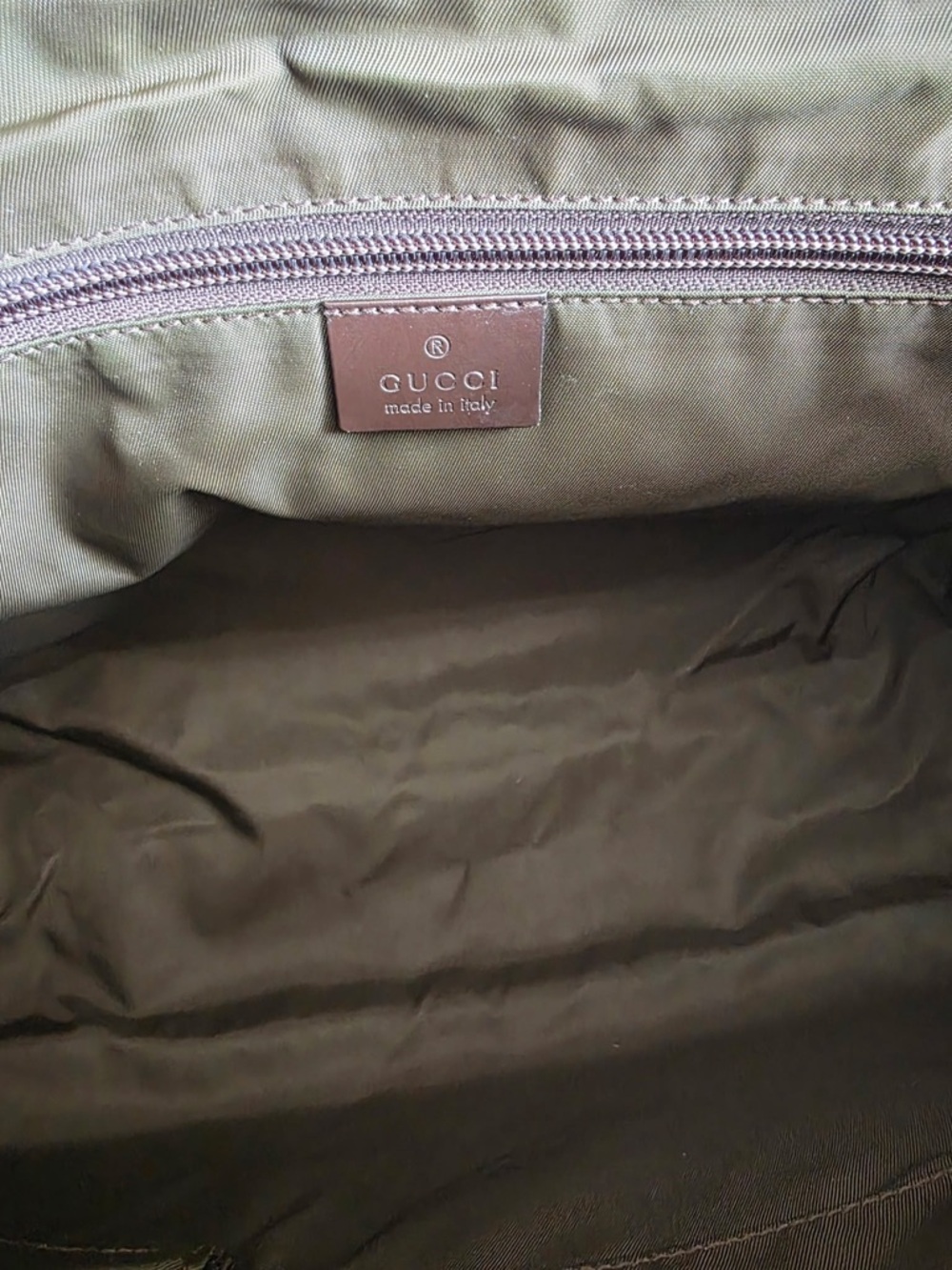 Gucci GG Supreme Interlocking G Crossbody - Picture 7 of 12